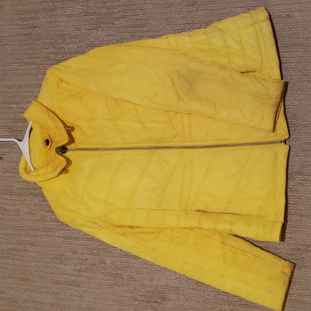Yellow Guess puffer